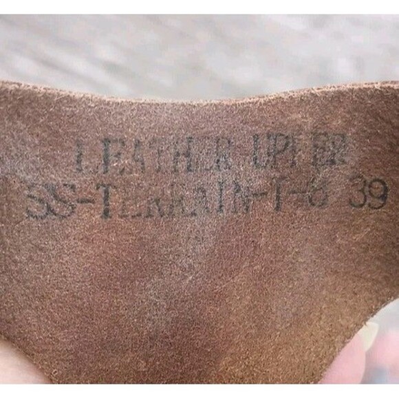 L'Artiste Leather Tooled Sandals 7 Women's Brown Spring Step Slip On Thongs - Picture 6 of 8